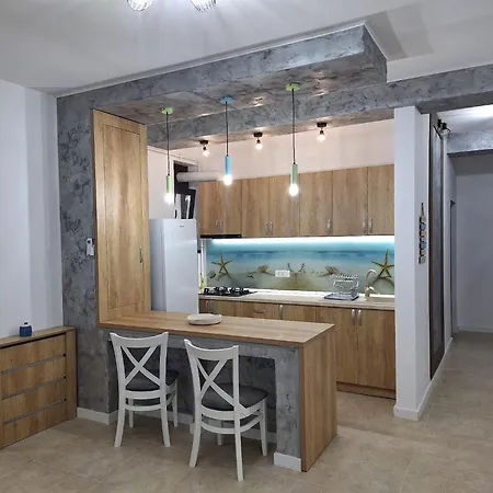 Obelisc, Epava & Radio-vacanta *