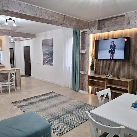 Obelisc, Epava&radio-vacanța Apartament Costineşti