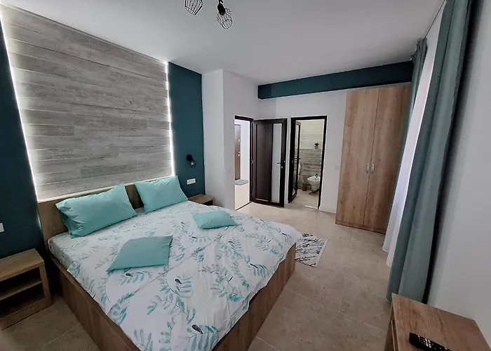 Obelisc, Epava & Radio-vacanta Apartment