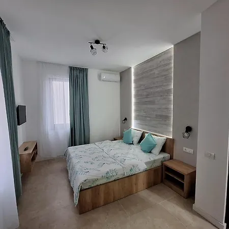 Obelisc, Epava & Radio-vacanta Διαμέρισμα *