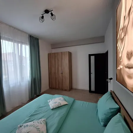 Obelisc, Epava & Radio-vacanta Appartement