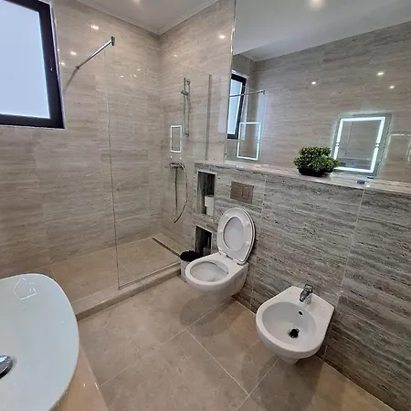 Obelisc, Epava & Radio-vacanta Costinești