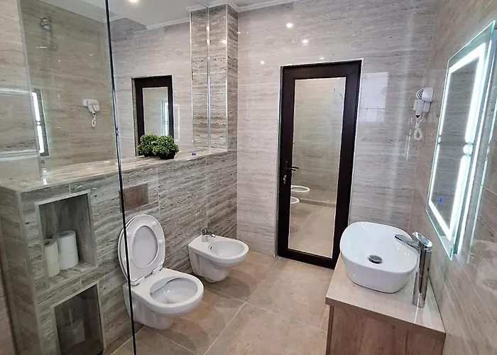 Obelisc, Epava & Radio-vacanta Costinesti